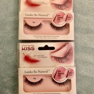 KISS Shy Fake Lashes (2)